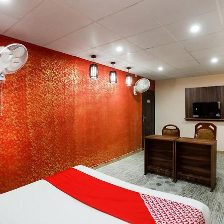 Oyo 72993 Hotel The Gold Faridabad Zewnętrze zdjęcie