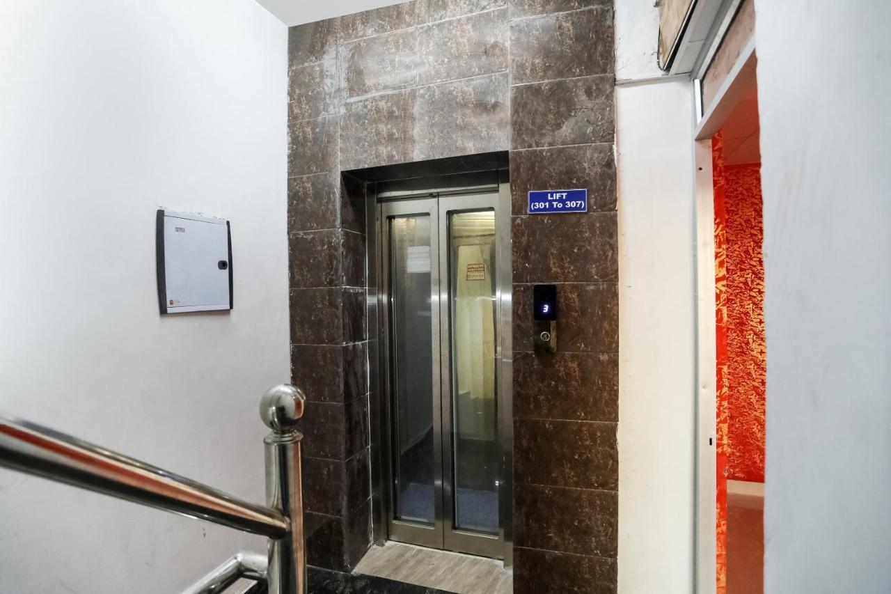 Oyo 72993 Hotel The Gold Faridabad Zewnętrze zdjęcie