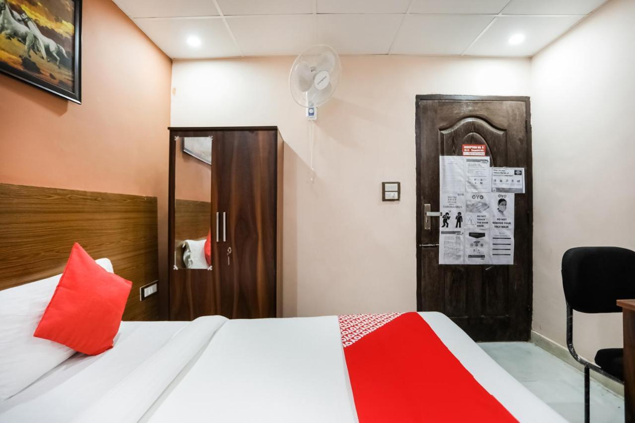 Oyo 72993 Hotel The Gold Faridabad Zewnętrze zdjęcie