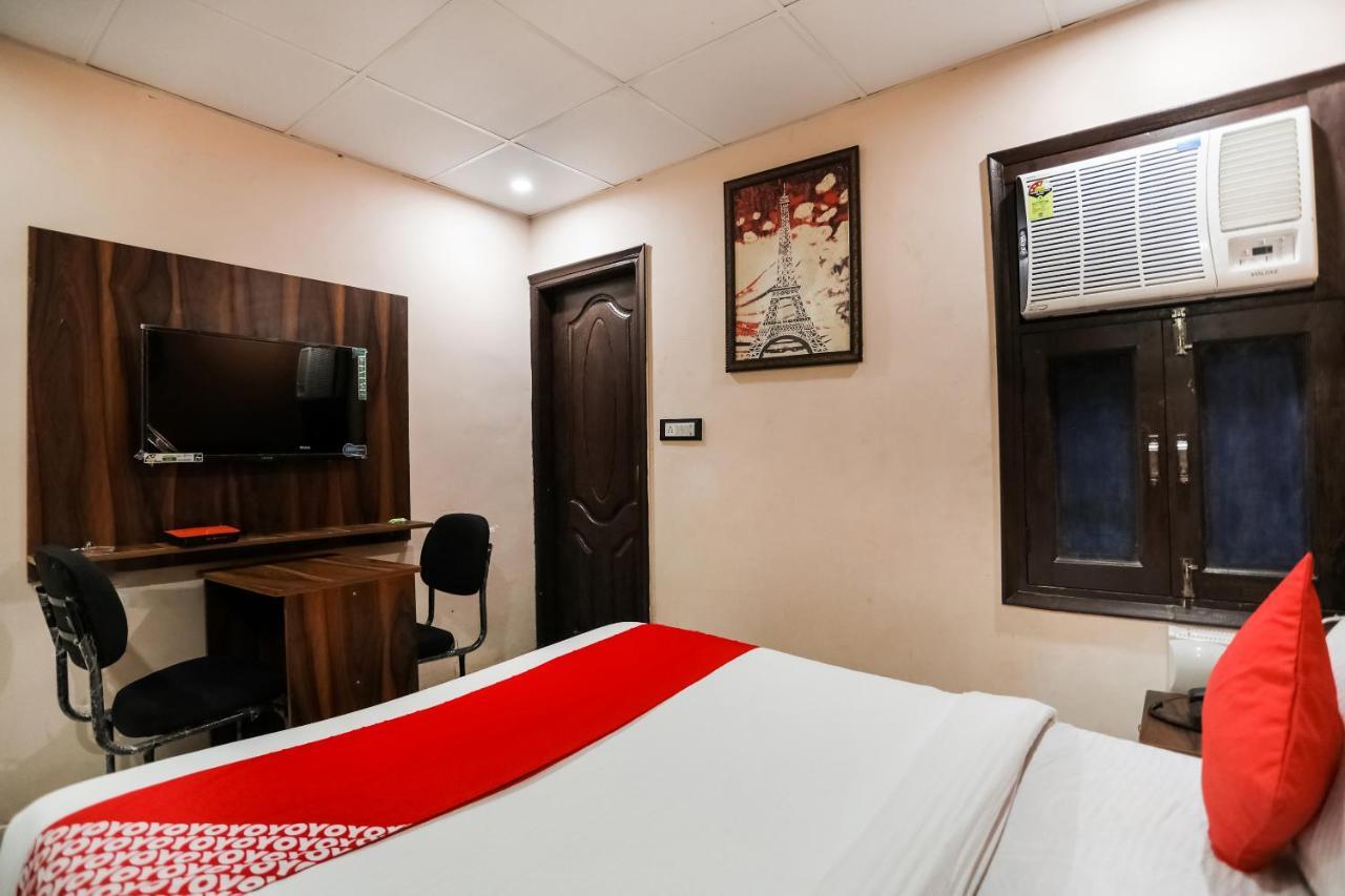 Oyo 72993 Hotel The Gold Faridabad Zewnętrze zdjęcie