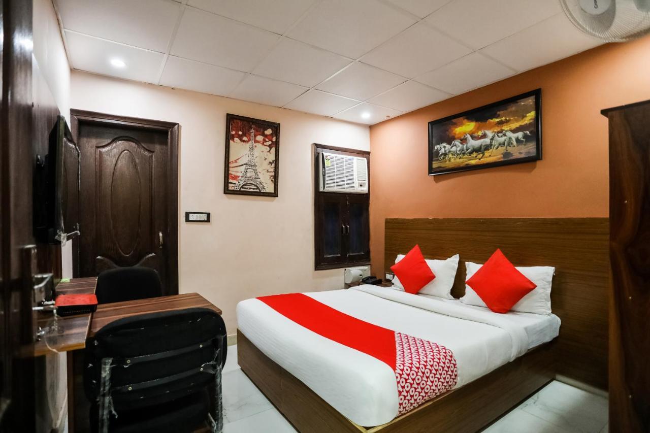 Oyo 72993 Hotel The Gold Faridabad Zewnętrze zdjęcie